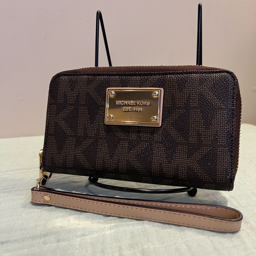 Michael Kors Jet Set Travel Continental Wallet in Brown Signature Coated Canvas